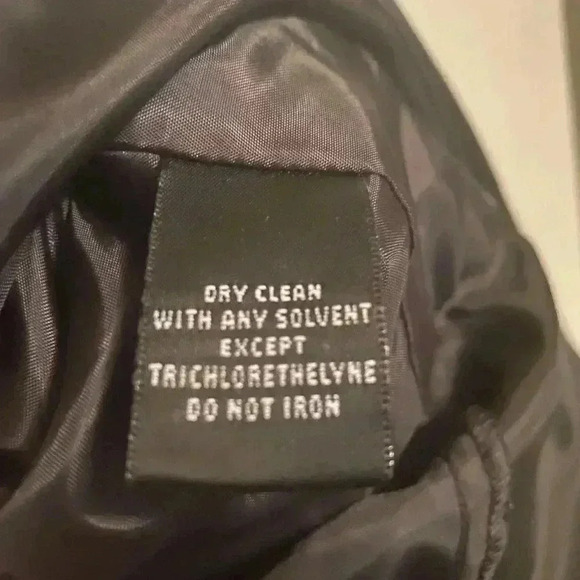 🖤”Jones New York” 100% Silk Black Midi Formal Beaded and Pleated Dress Size 10 - Picture 15 of 17